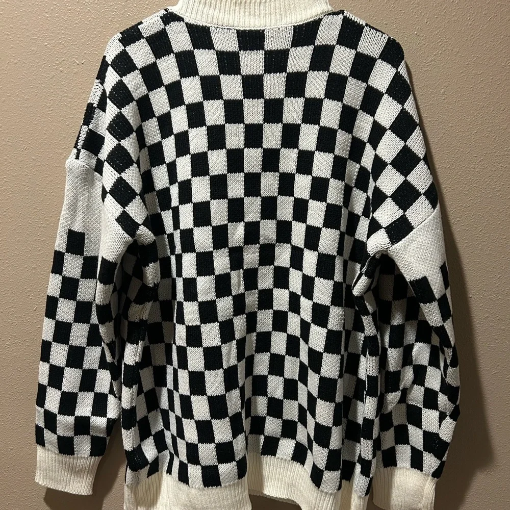 NEW Black & Off White Checkerboard Cardigan Sweater with Mickey Pockets - Picture 4 of 4
